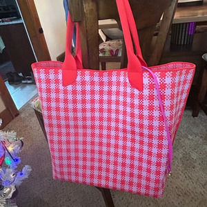 Rothy’s Poppy Gingham Lightweight Tote